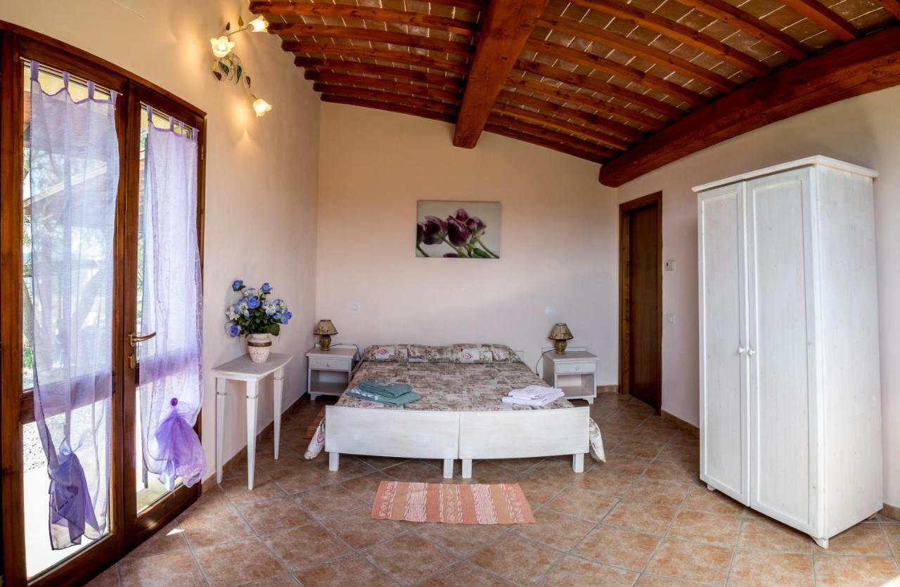 Agriturismo Il Canterino Guardistallo Exteriör bild